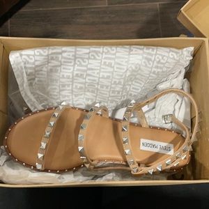 Trendy Steve Madden sandals
